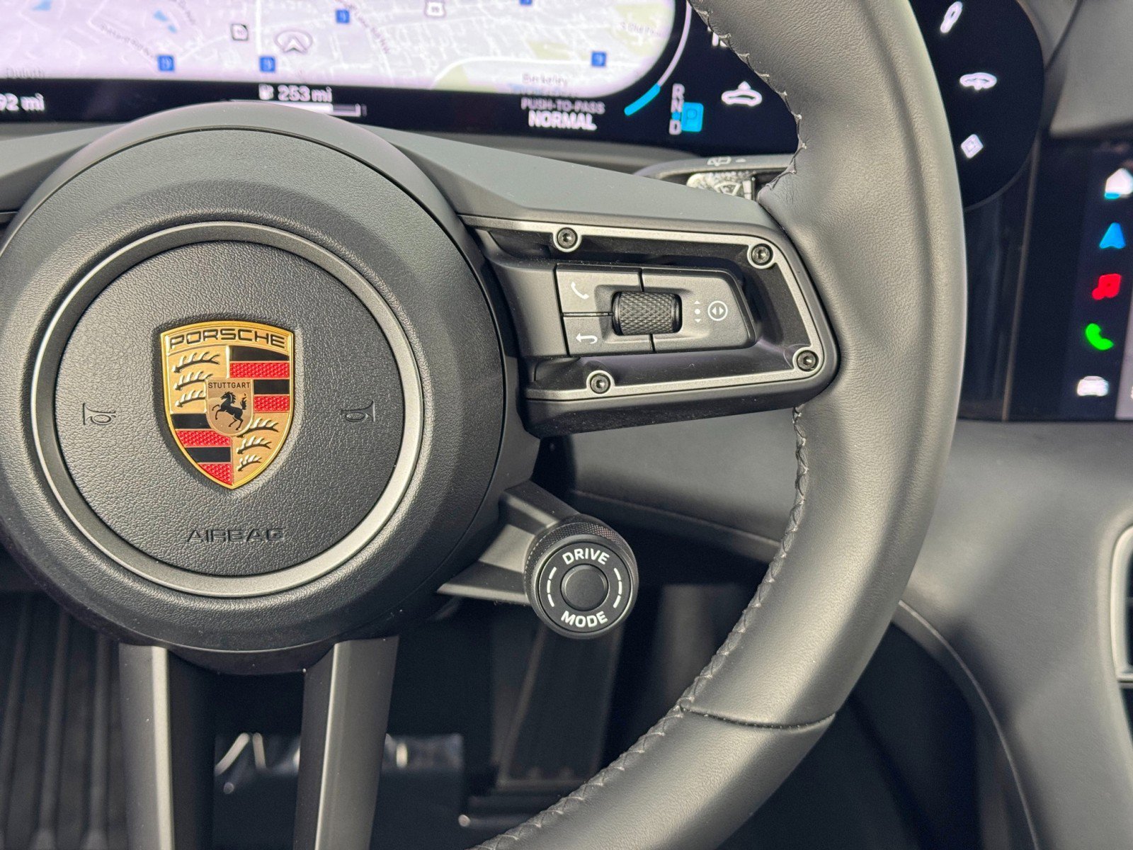 Used 2025 Porsche Taycan 4S w/ Premium Package image 23