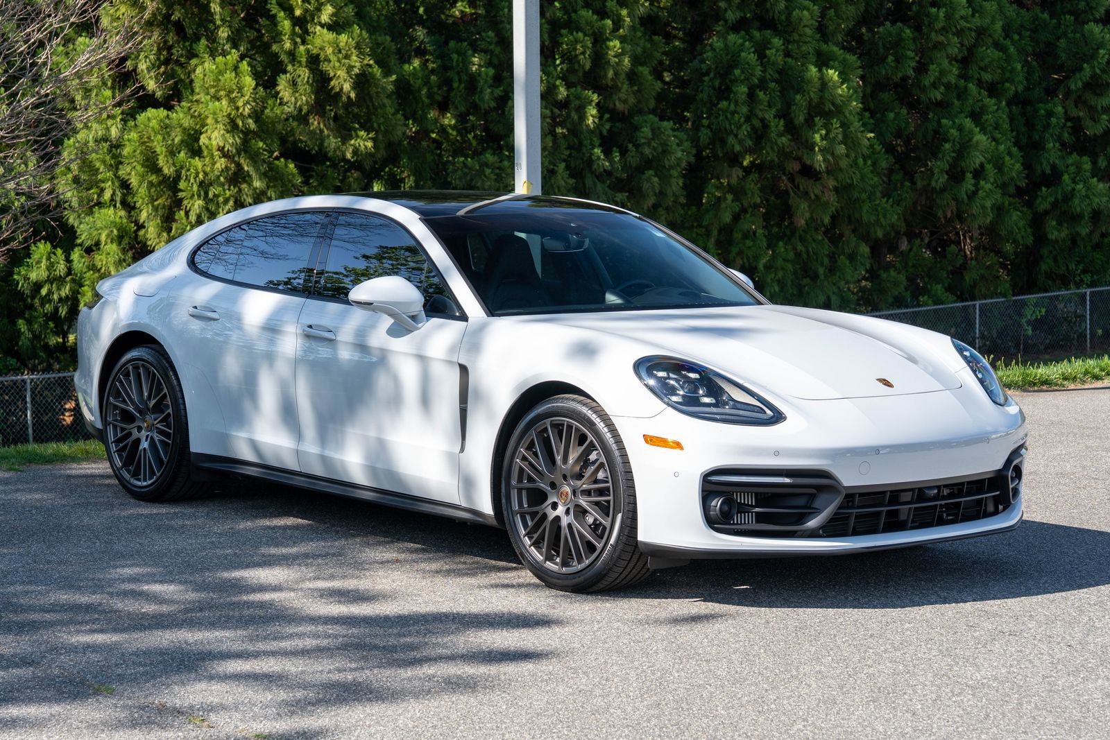 Certified 2023 Porsche Panamera 4 AWD/4WD image 9