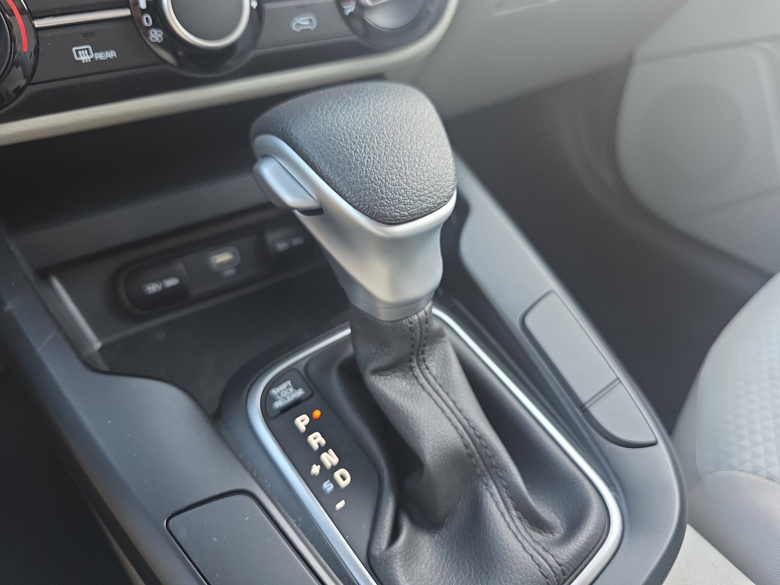 Used 2025 Kia Soul LX w/ LX Technology Package FWD image 20