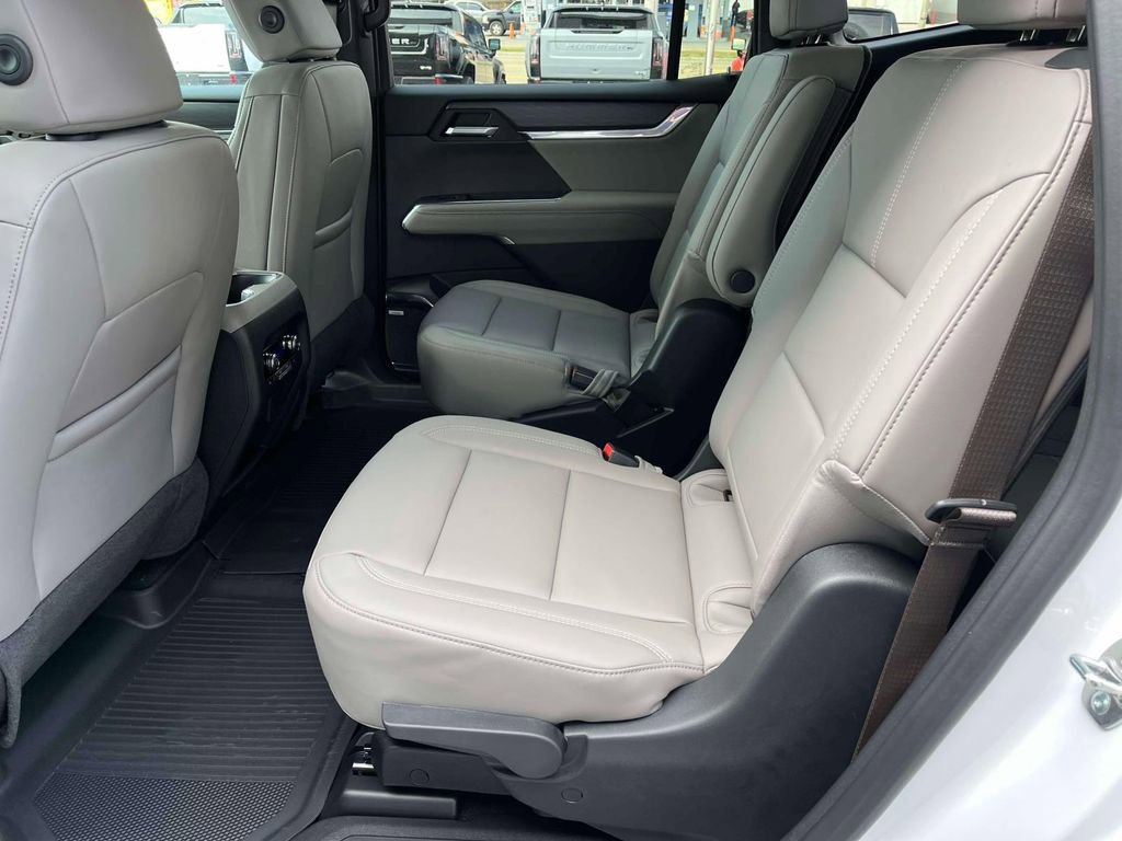 New 2026 GMC Acadia Elevation w/ Super Cruise Package AWD/4WD image 16