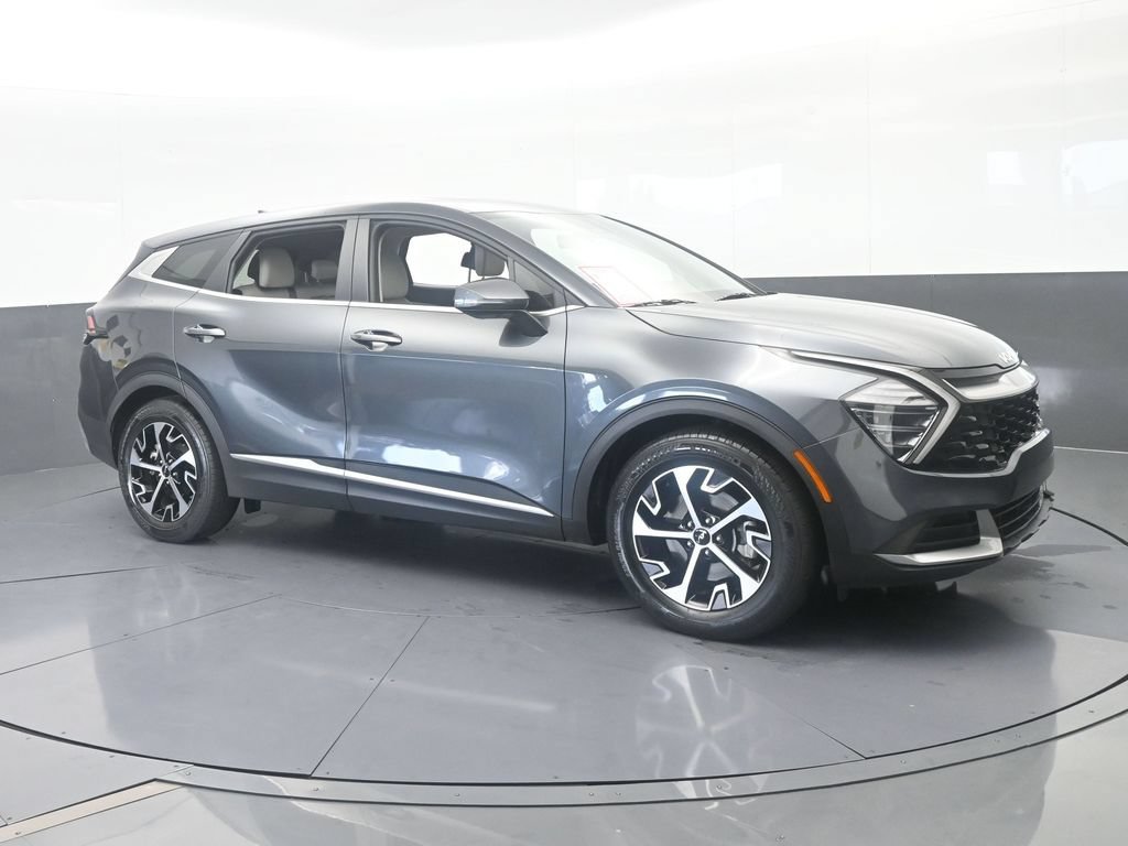 Used 2024 Kia Sportage EX FWD image 8
