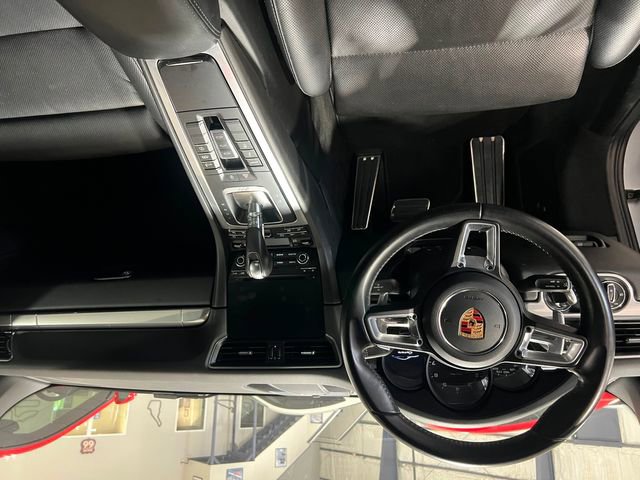 Used 2017 Porsche 911 Carrera RWD image 8