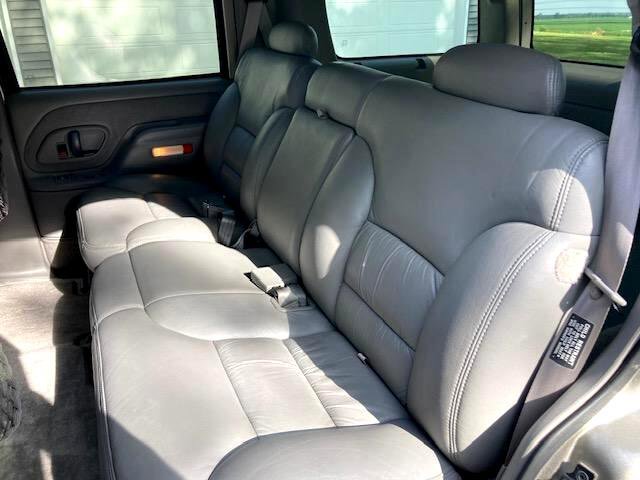 Used 1998 GMC Yukon SLT w/ Marketing Opt Pkg 5 image 31