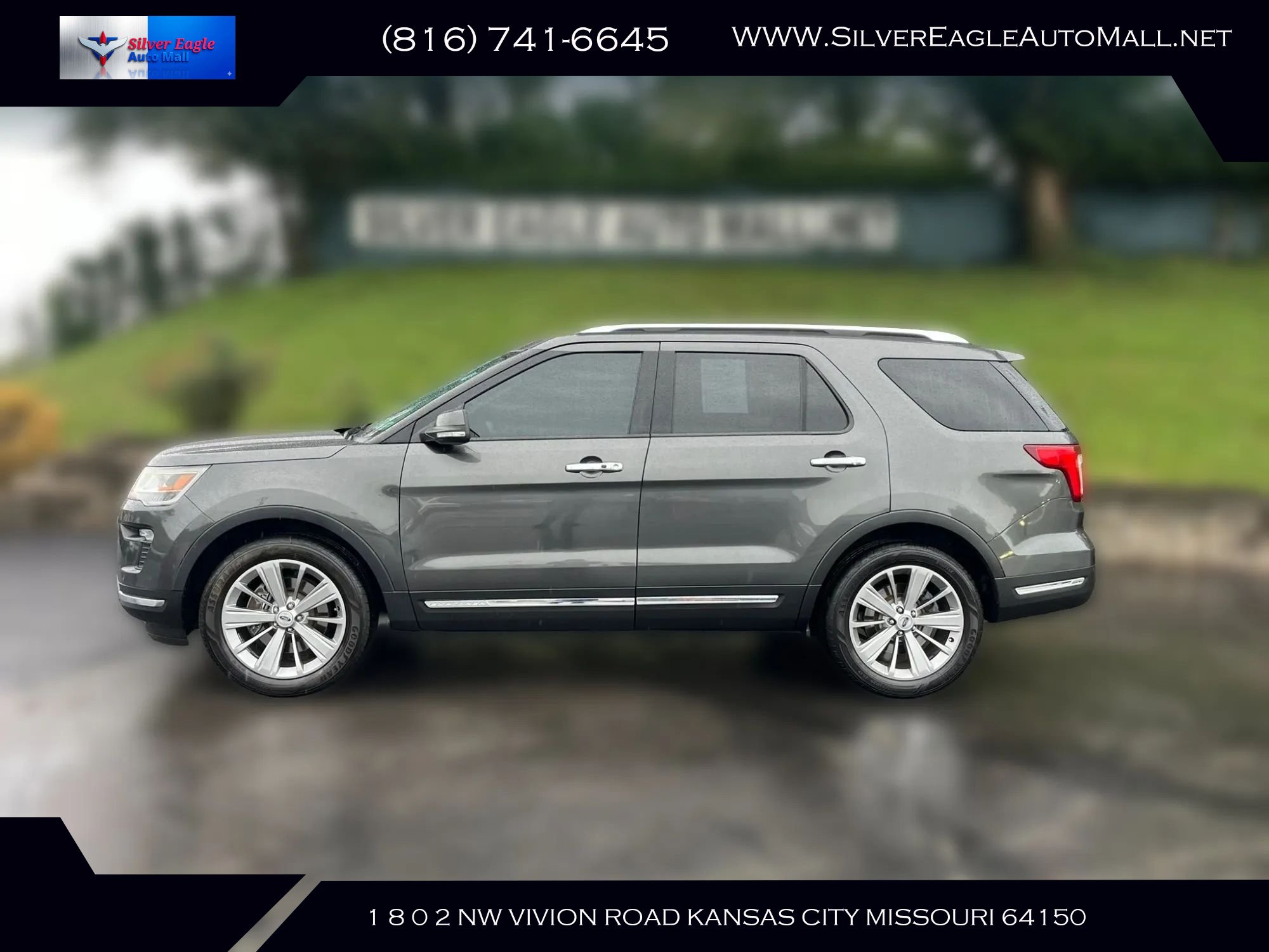 Used 2018 Ford Explorer Limited FWD image 2