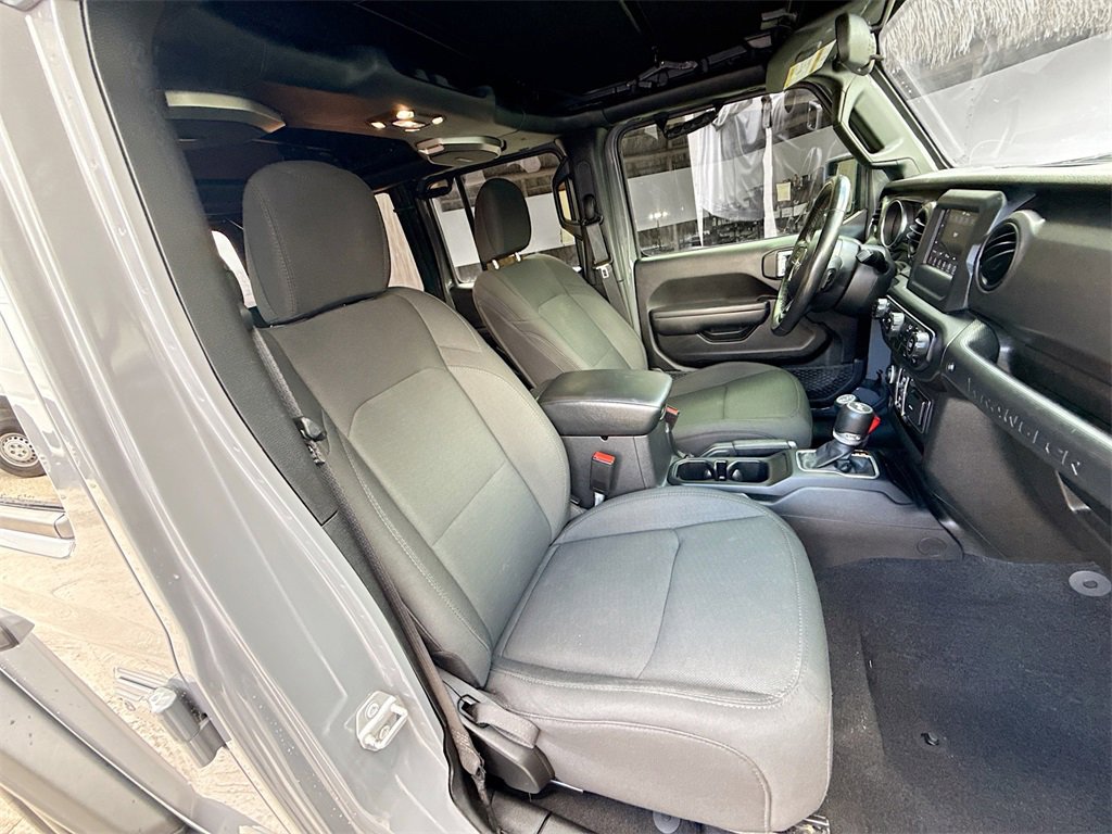 Used 2021 Jeep Wrangler Unlimited Sport image 31