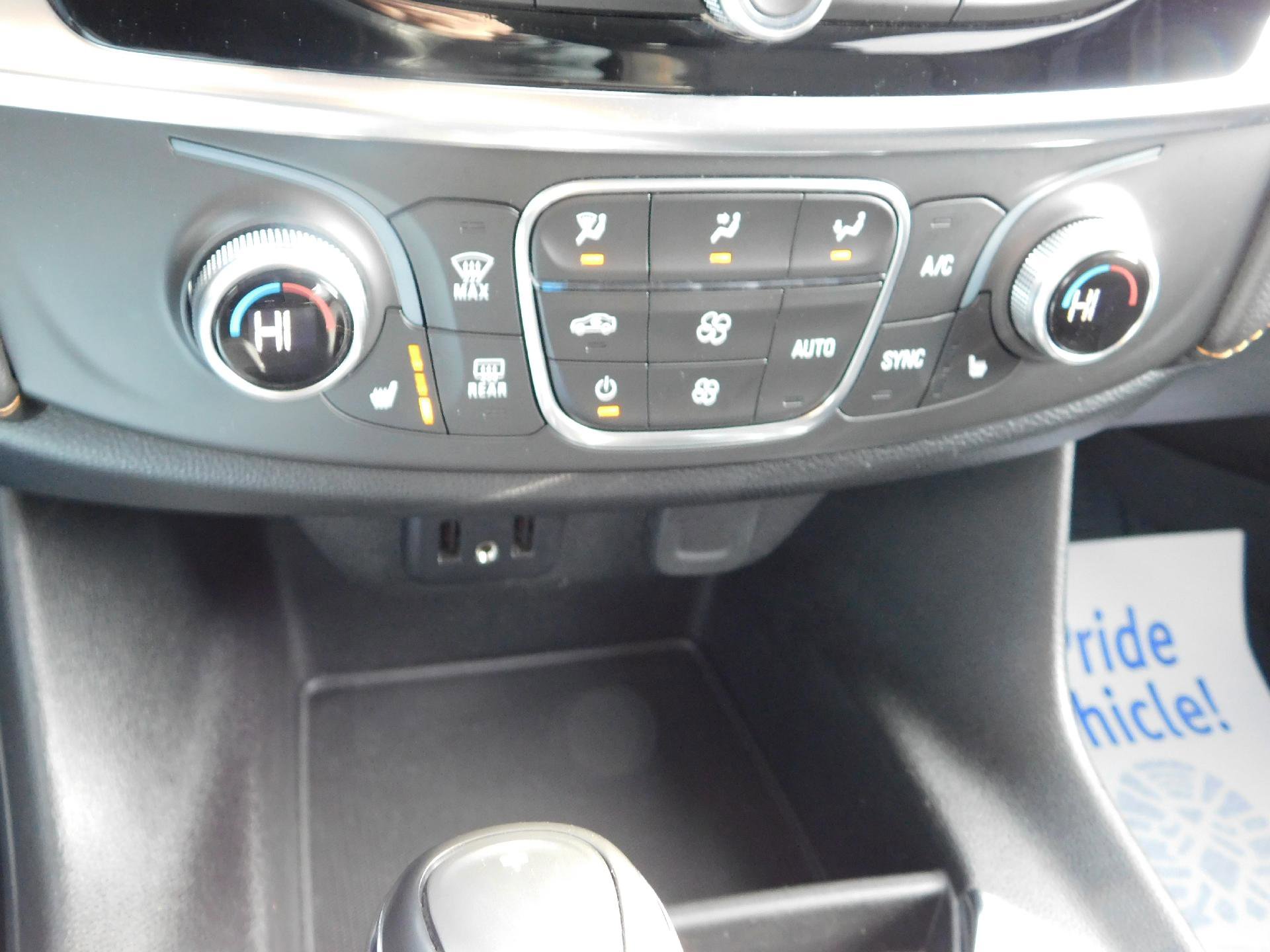 Used 2019 Chevrolet Traverse LT w/ LPO, Floor Liner Package image 35