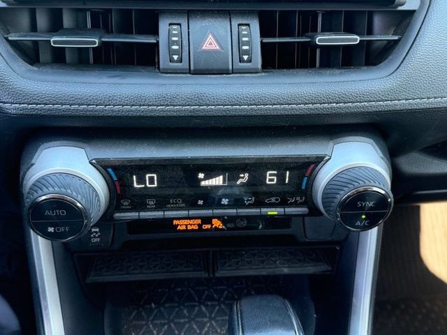 Certified 2021 Toyota RAV4 XLE Premium AWD/4WD image 21