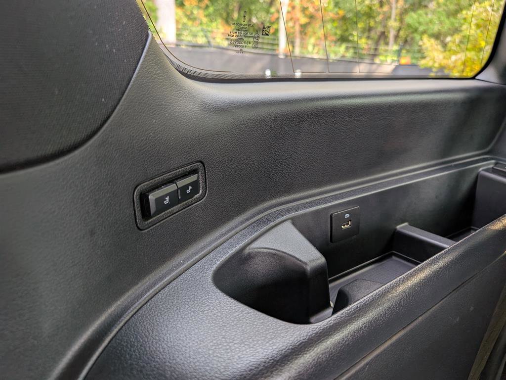 Used 2022 Lincoln Navigator Reserve image 16