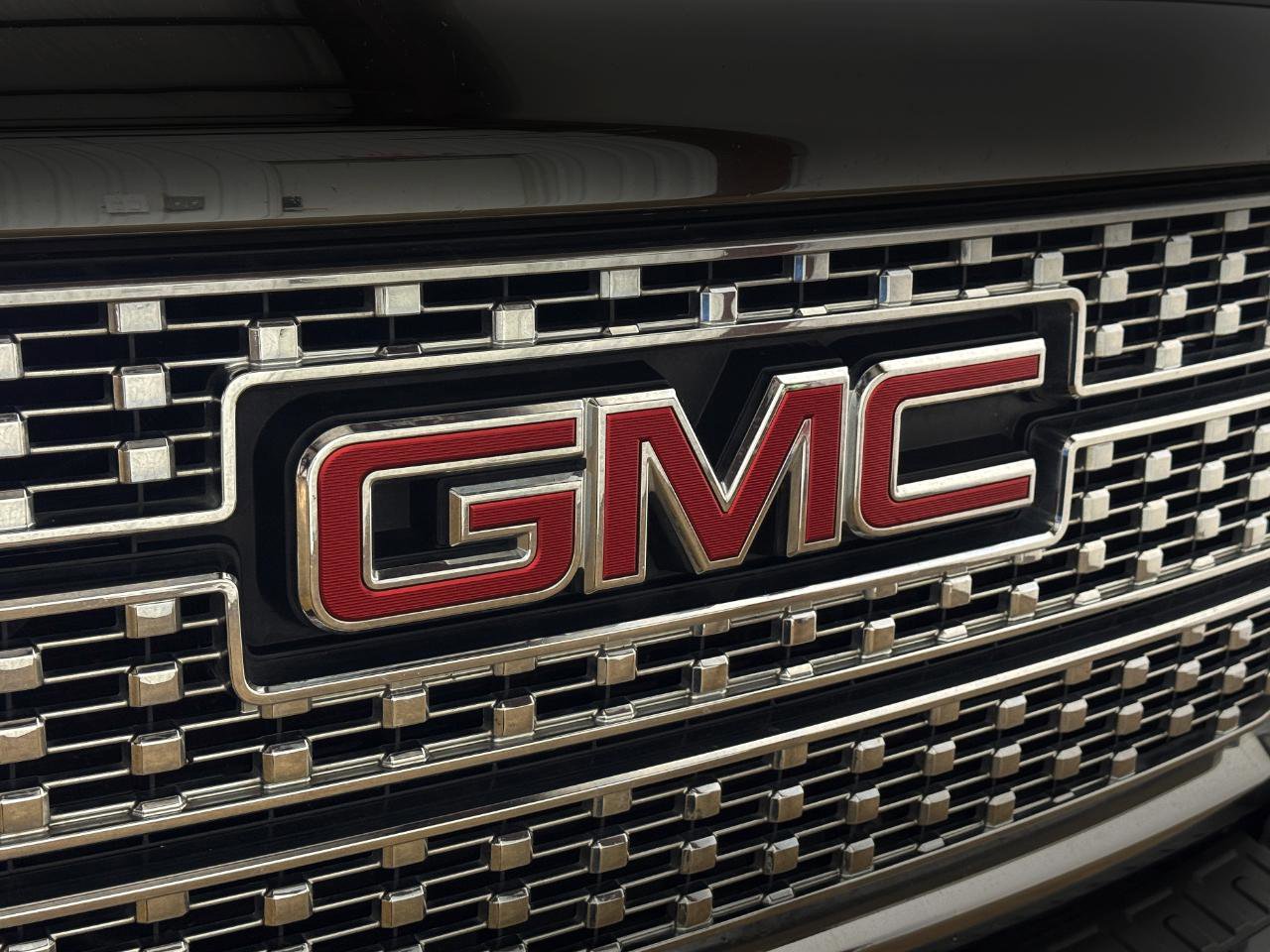 Used 2018 GMC Sierra 3500 Denali w/ Duramax Plus Package AWD/4WD image 49