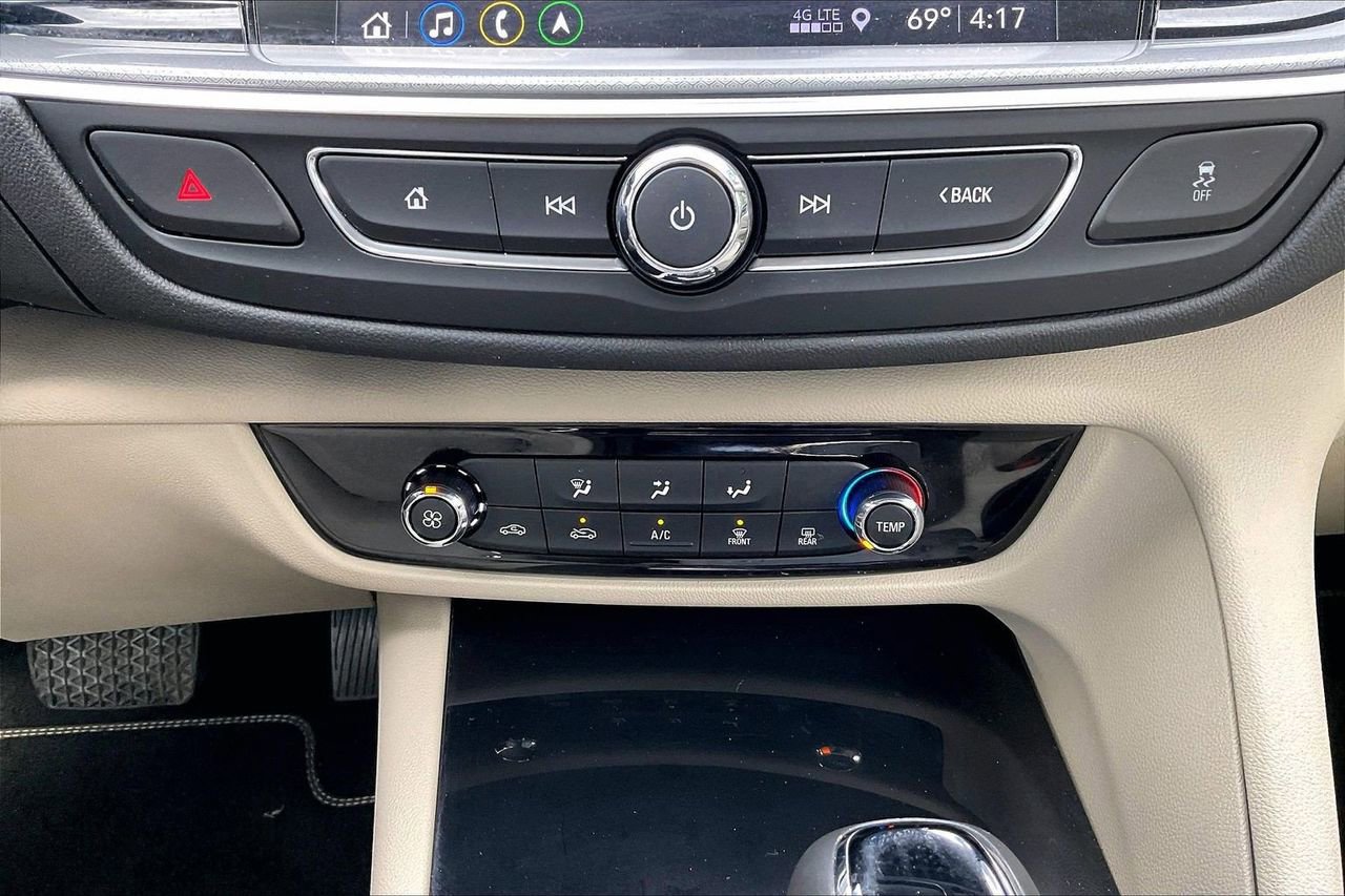 Used 2019 Buick Regal Preferred w/ Sights and Sounds Package image 19