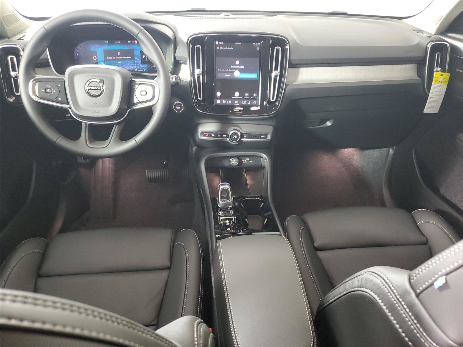 New 2026 Volvo XC40 B5 Plus w/ Climate Package AWD/4WD image 15