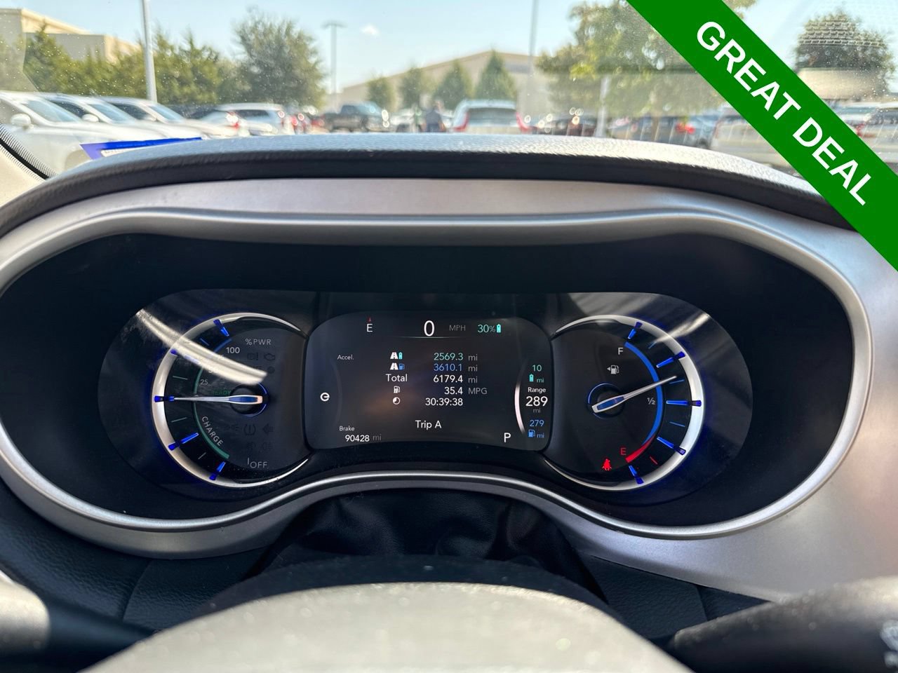 Used 2018 Chrysler Pacifica Touring-L FWD image 18