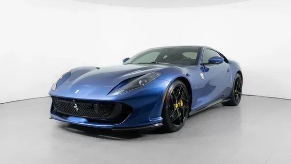 Used 2019 Ferrari 812 Superfast RWD image 2