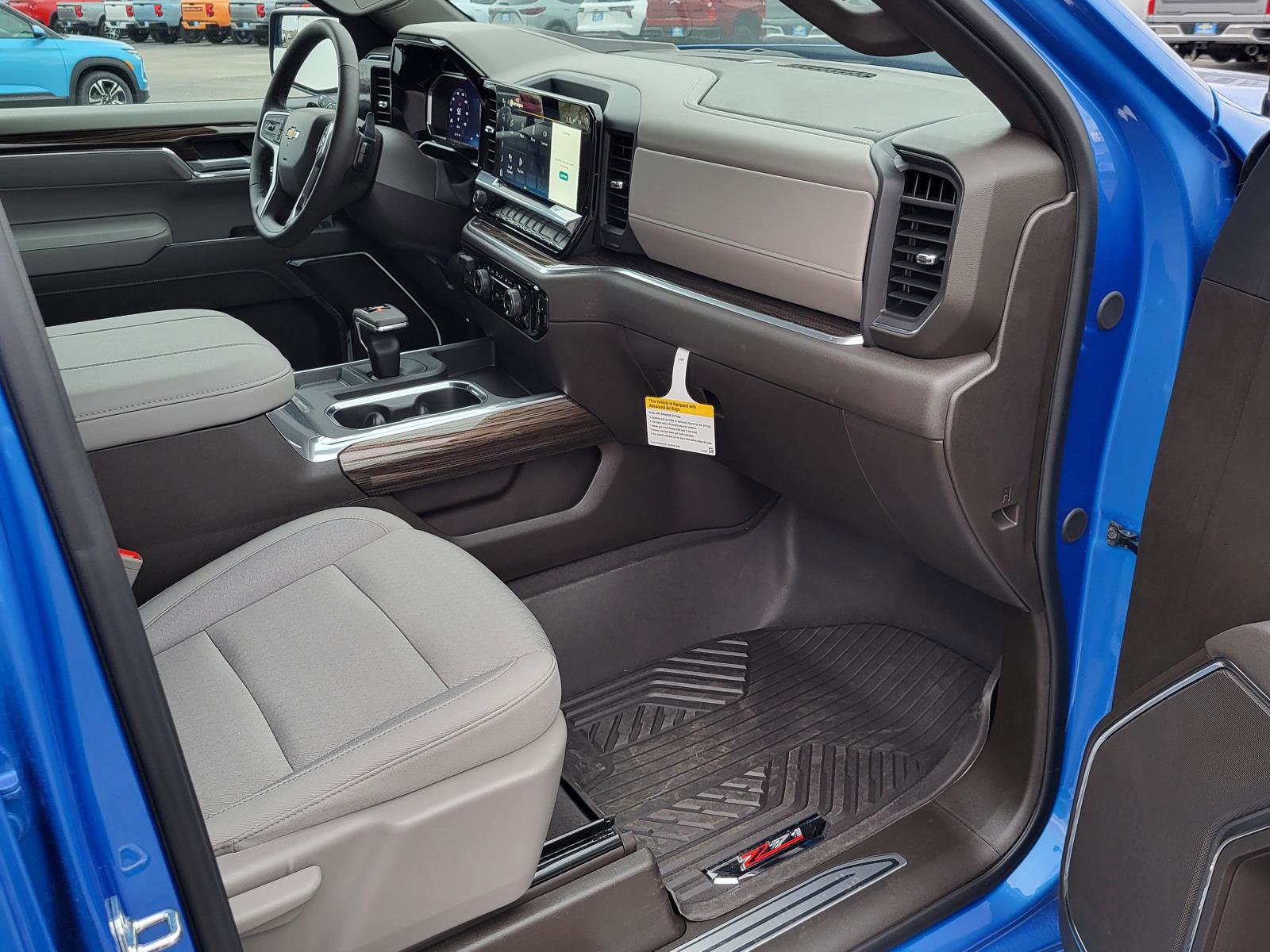 New 2026 Chevrolet Silverado 1500 LT w/ Z71 Off-Road Package image 9