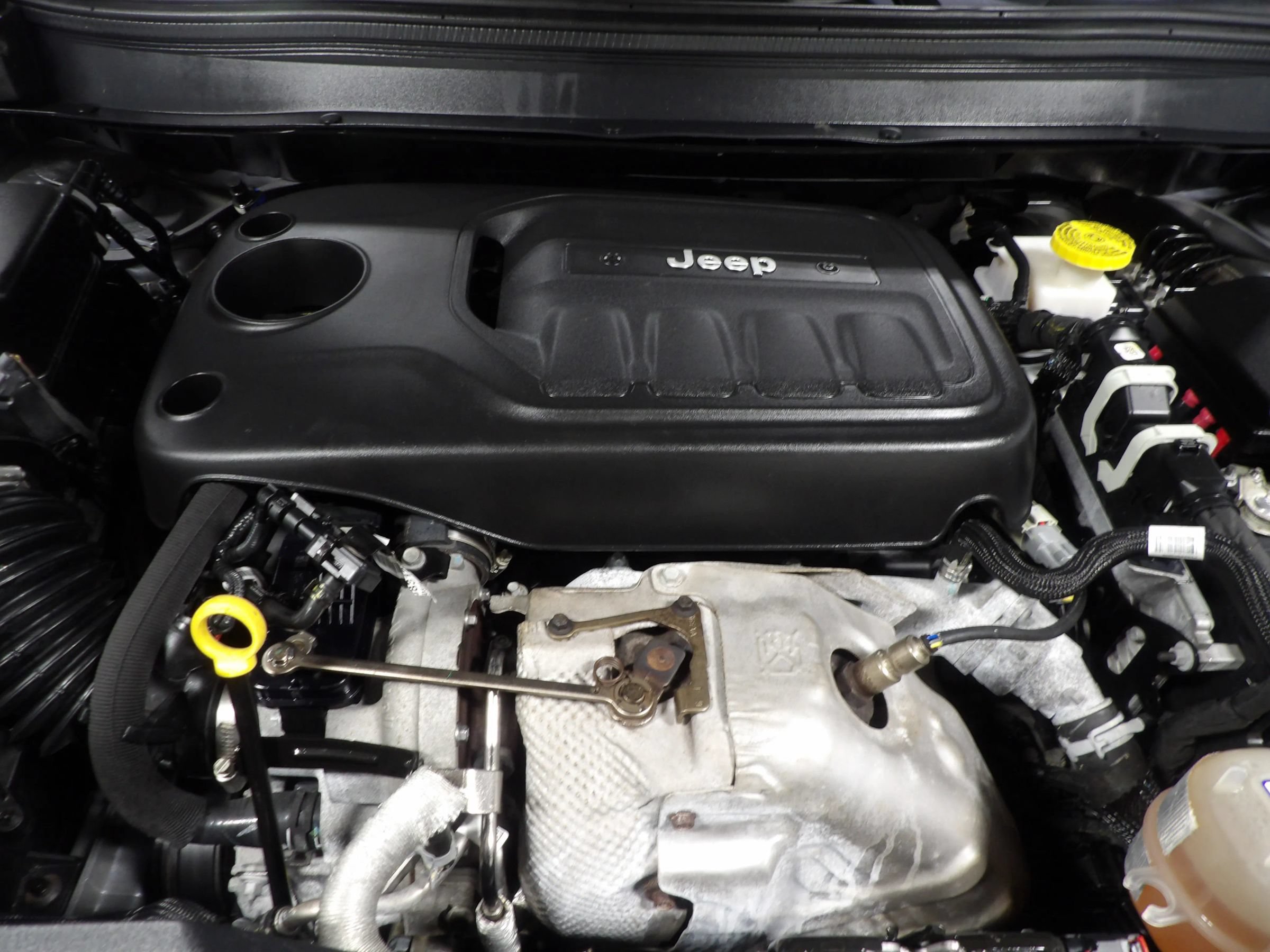 Used 2020 Jeep Cherokee Limited AWD/4WD image 7