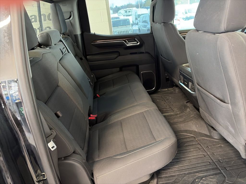 Used 2023 GMC Sierra 1500 Elevation w/ Preferred Package image 5