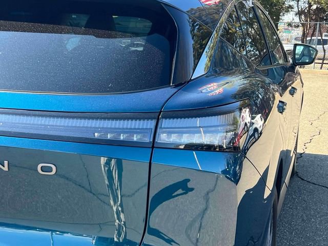 Used 2025 Nissan Murano SL AWD/4WD image 9