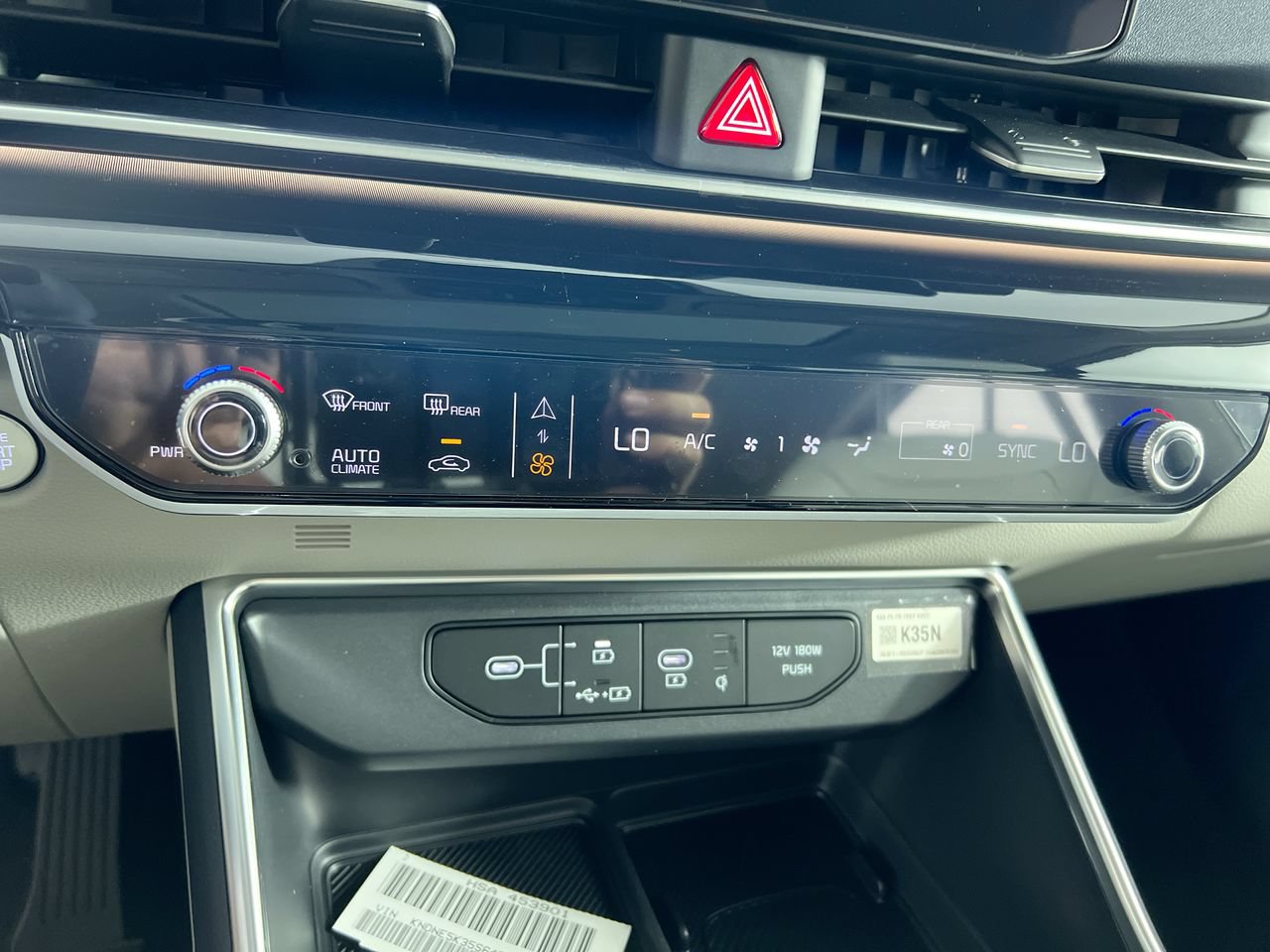 Certified 2025 Kia Carnival SX Prestige FWD image 23