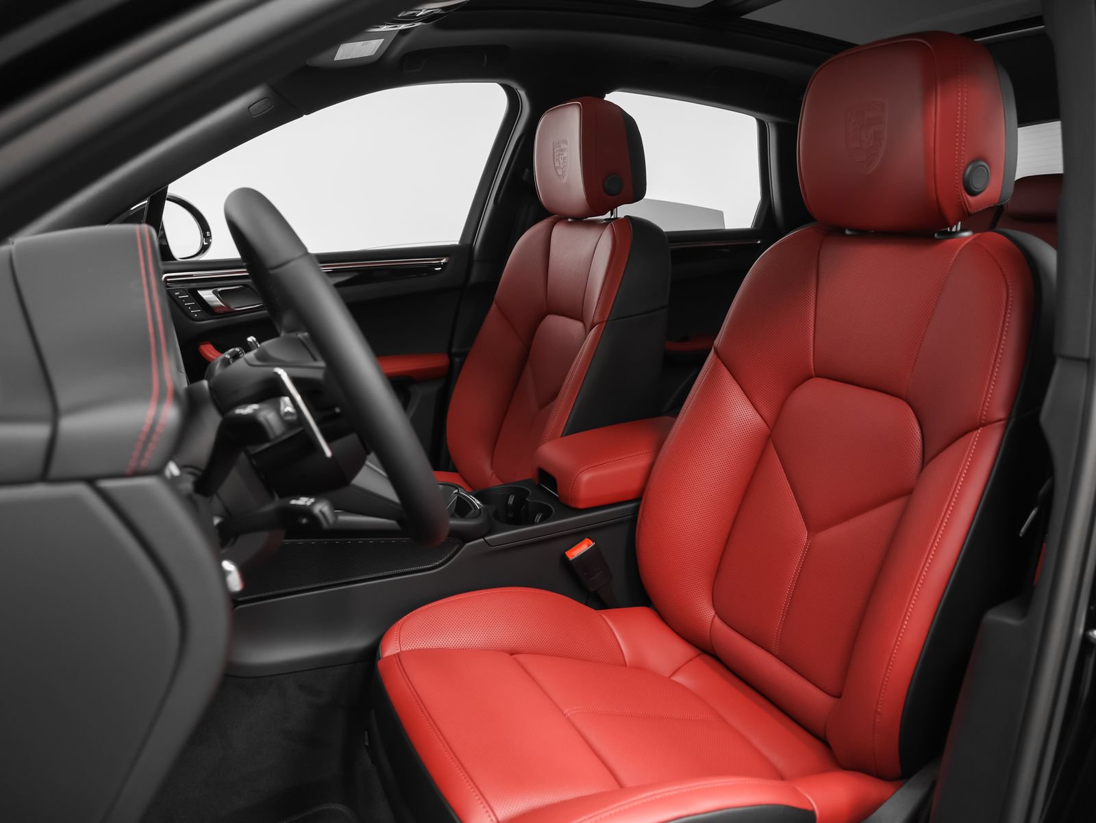 New 2026 Porsche Macan S AWD/4WD image 5