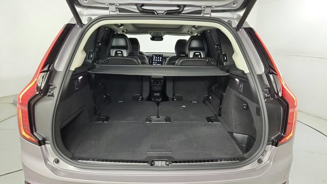 Used 2026 Volvo XC90 B6 Ultra w/ Protection Package AWD/4WD image 47