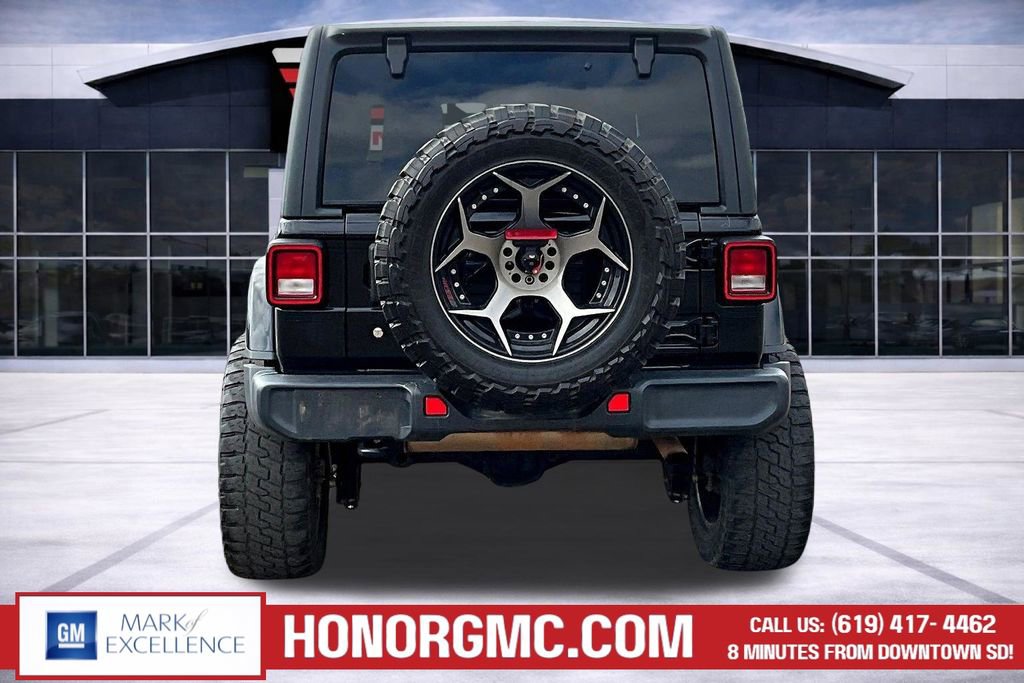 Used 2019 Jeep Wrangler Unlimited Sahara image 5