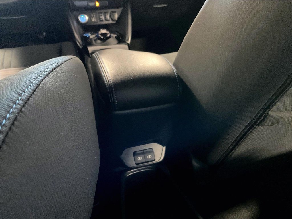 Certified 2025 Nissan Leaf SV Plus FWD image 27