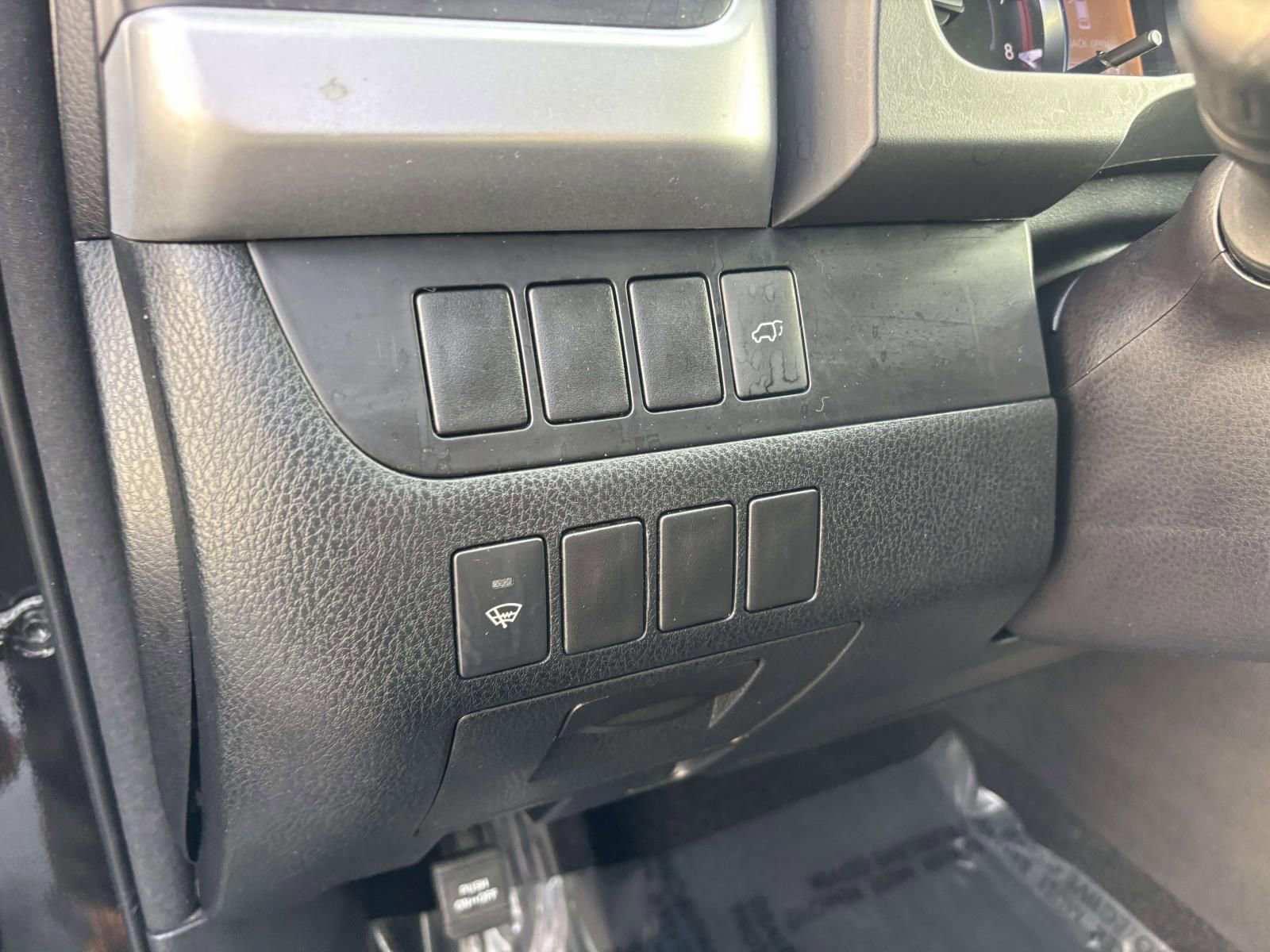 Used 2014 Toyota Highlander Plus image 16