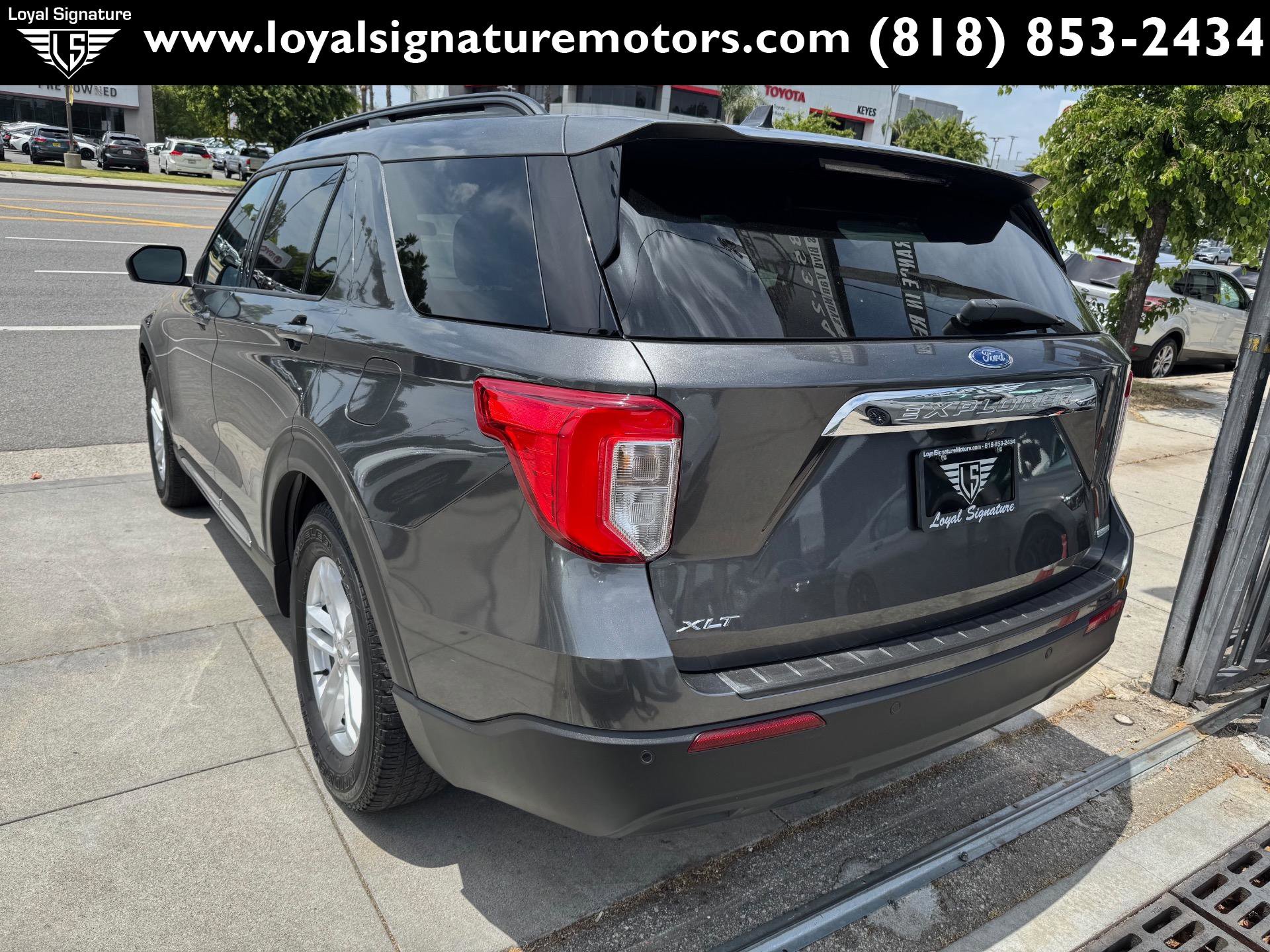 Used 2020 Ford Explorer XLT image 5