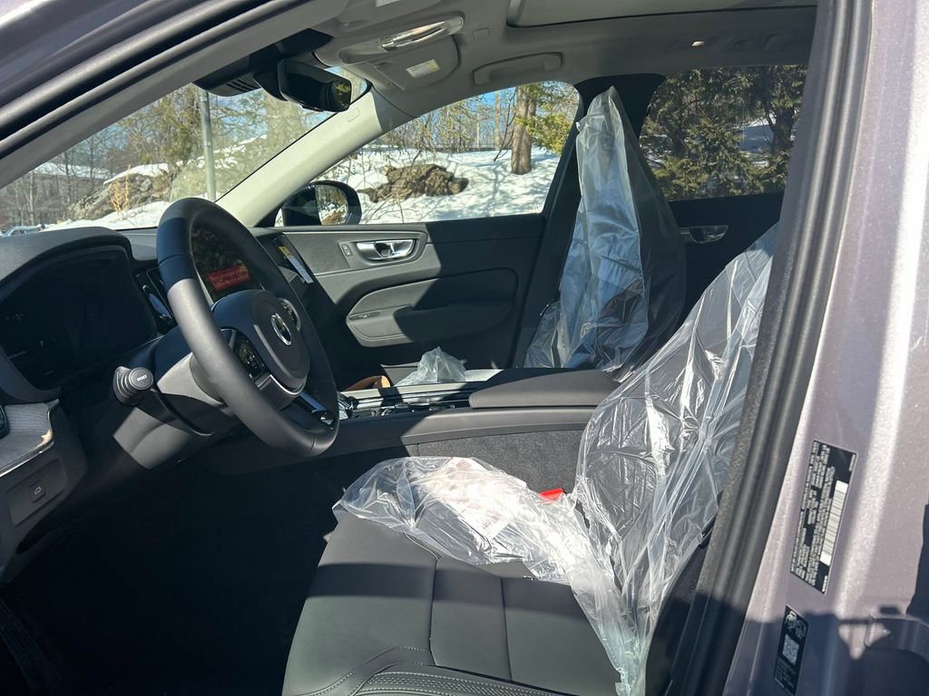 New 2026 Volvo XC60 B5 Plus w/ Protection Package Premier AWD/4WD image 10
