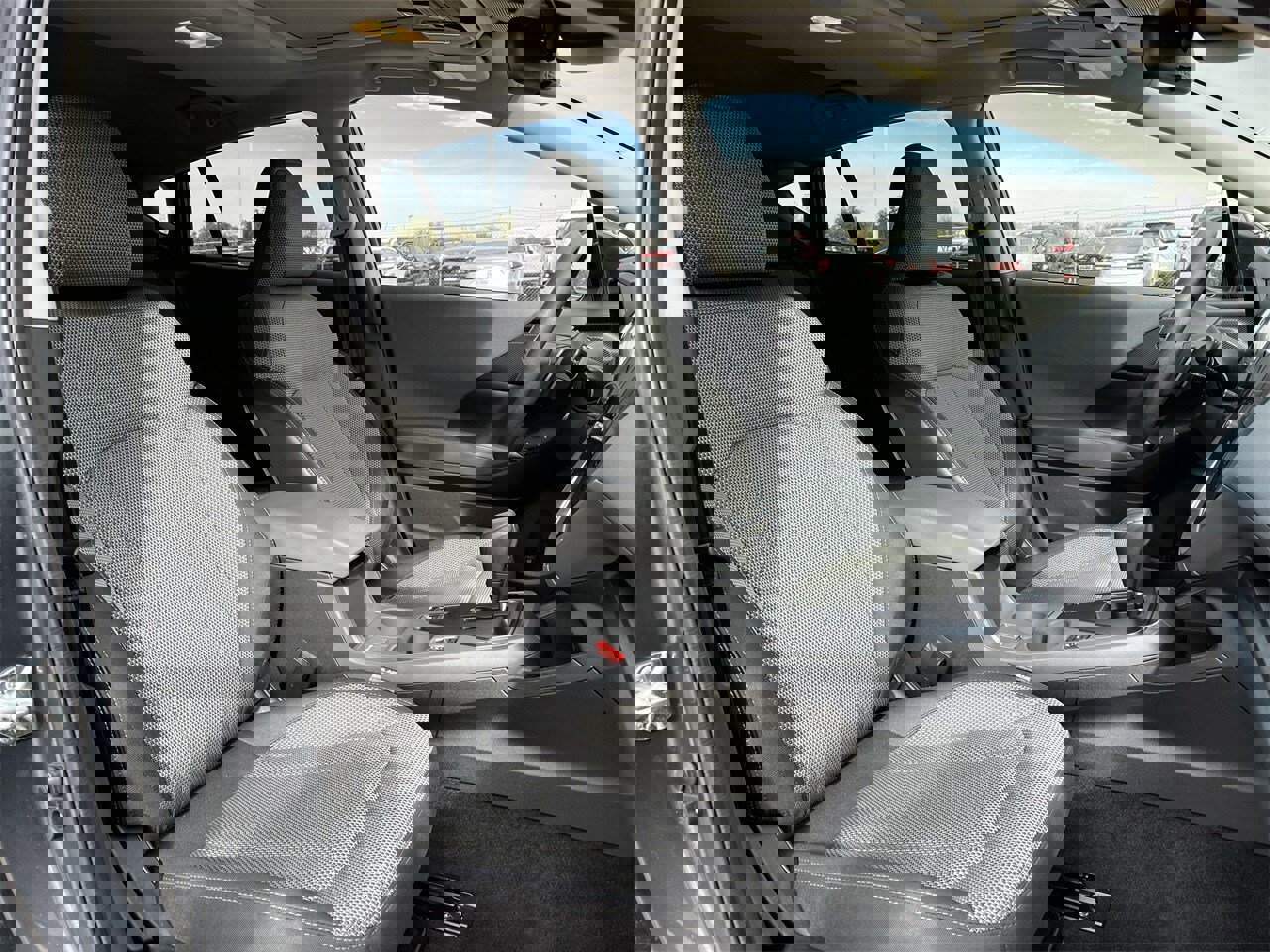 Used 2024 Subaru Crosstrek 2.0i Premium image 25