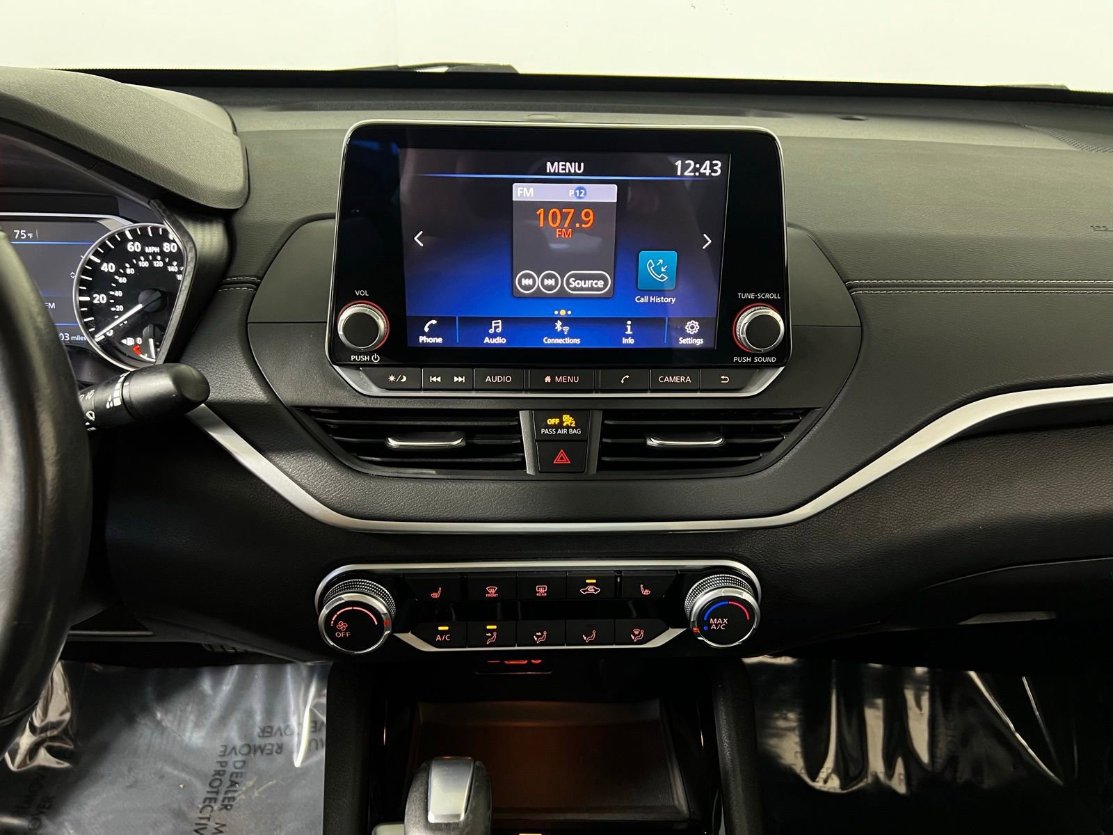 Used 2022 Nissan Altima 2.5 SV w/ SV Premium Package FWD image 18