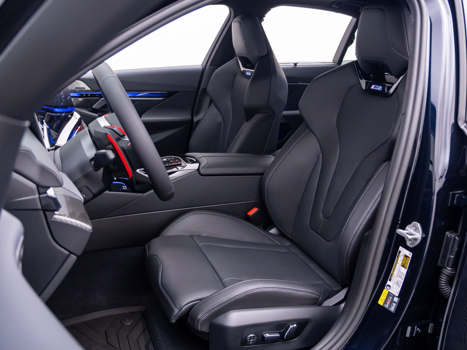 New 2027 BMW M5 w/ Carbon Package AWD/4WD image 18