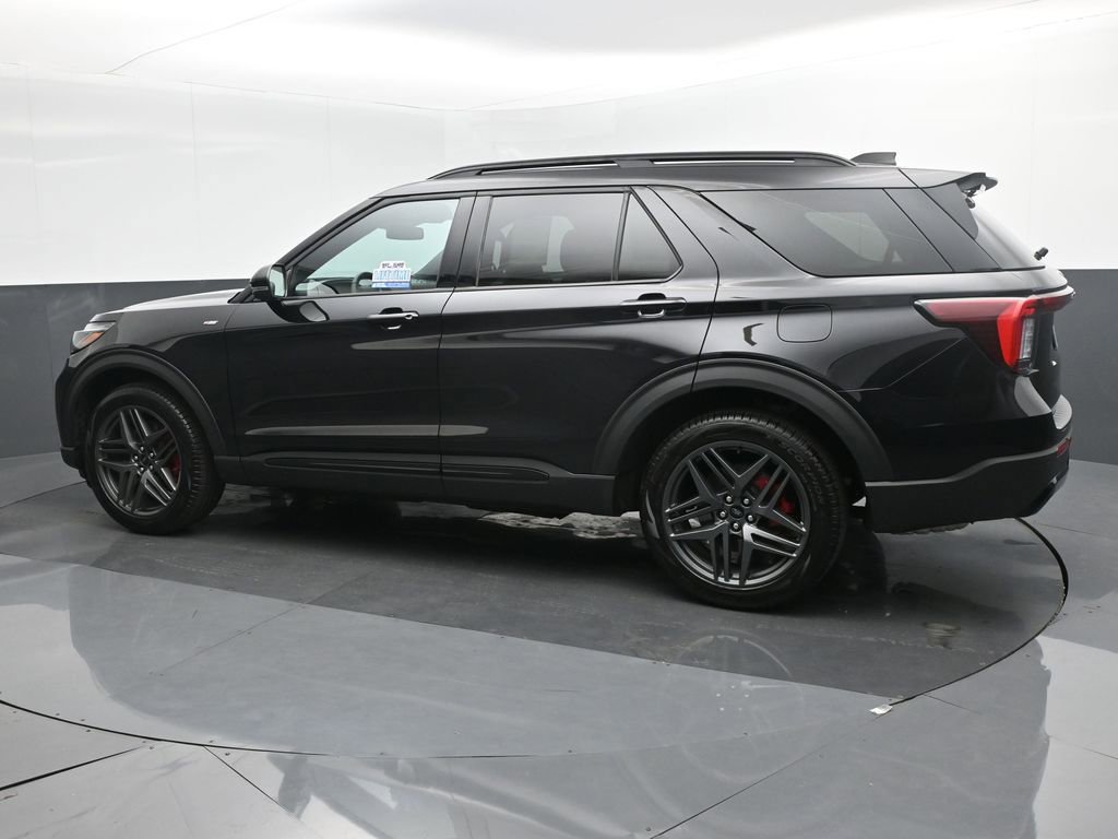 New 2025 Ford Explorer ST-Line w/ Premium Package image 3