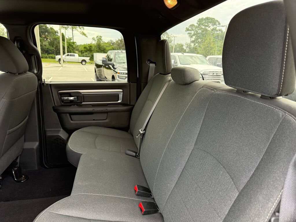 Used 2024 RAM 1500 Warlock RWD image 11