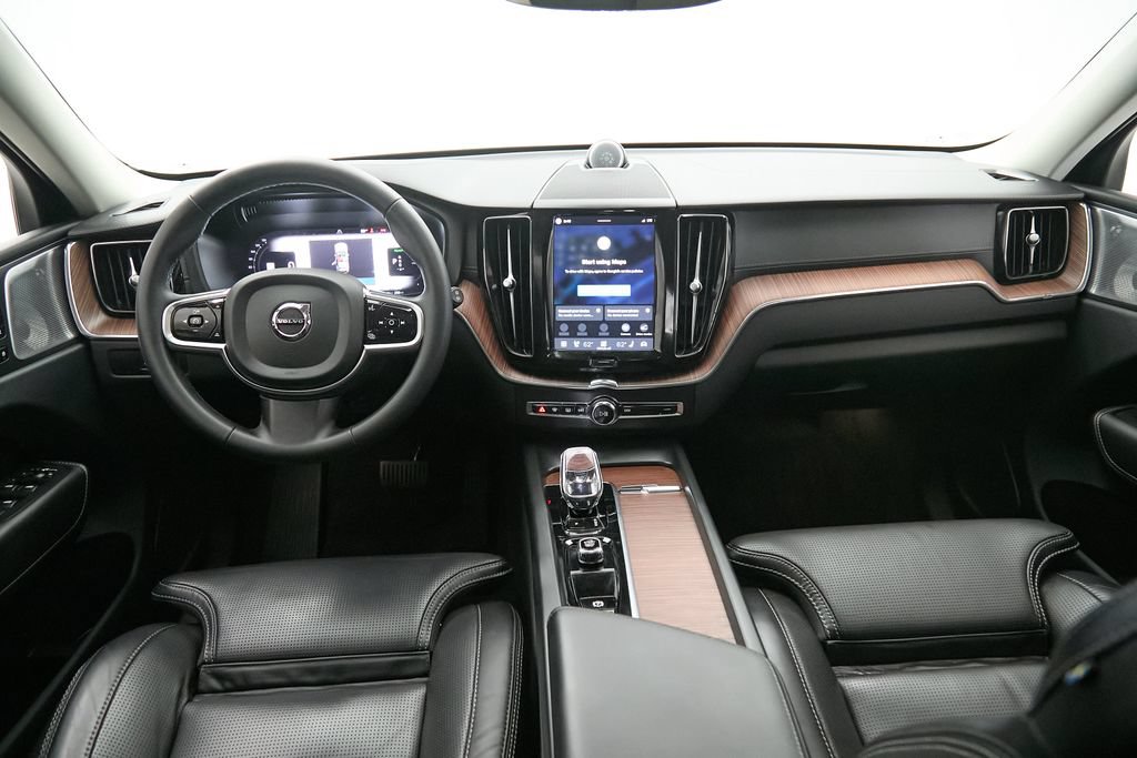 Certified 2023 Volvo XC60 T8 Ultimate w/ Climate Package AWD/4WD image 24