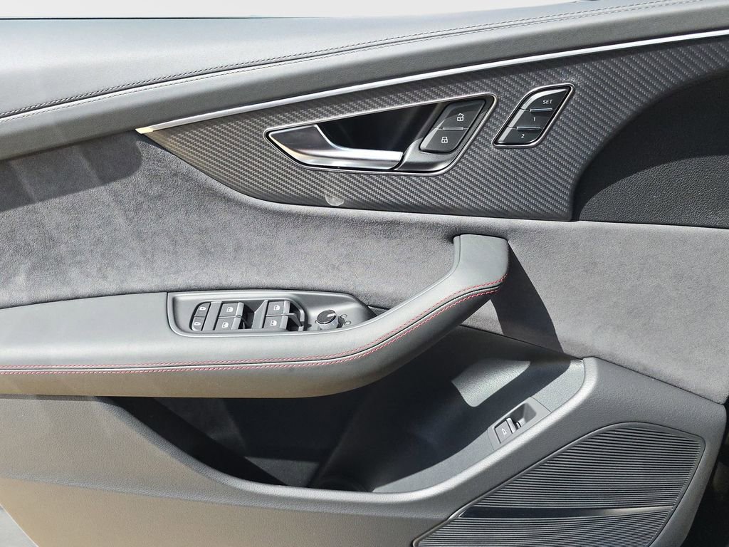 New 2026 Audi Q8 Prestige image 18