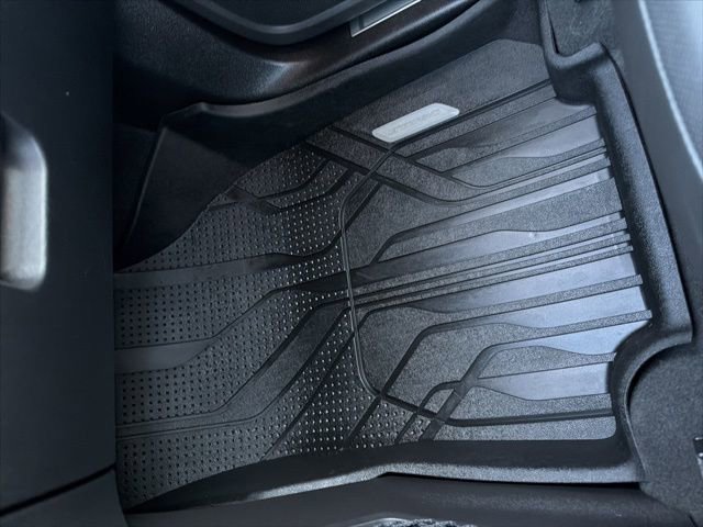 Used 2018 Chevrolet Equinox Premier image 27