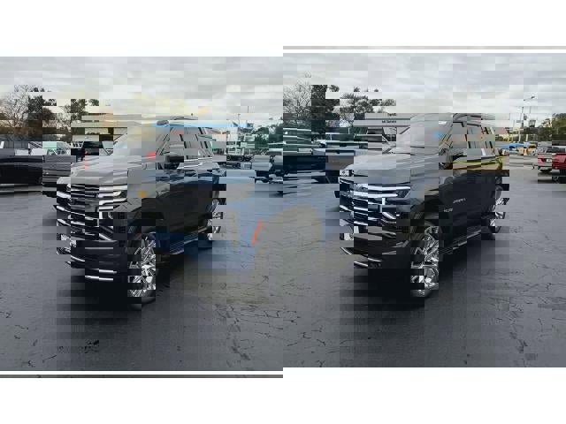 New 2026 Chevrolet Suburban LT w/ Comfort Package image 4