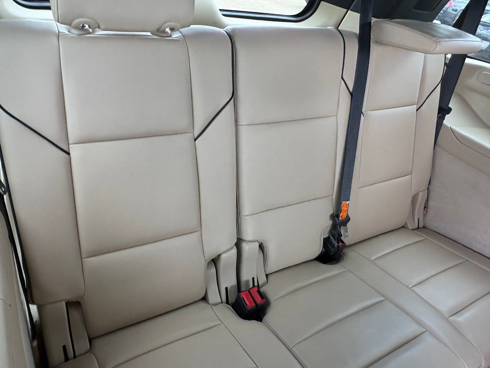 Used 2022 Cadillac Escalade Premium Luxury image 45