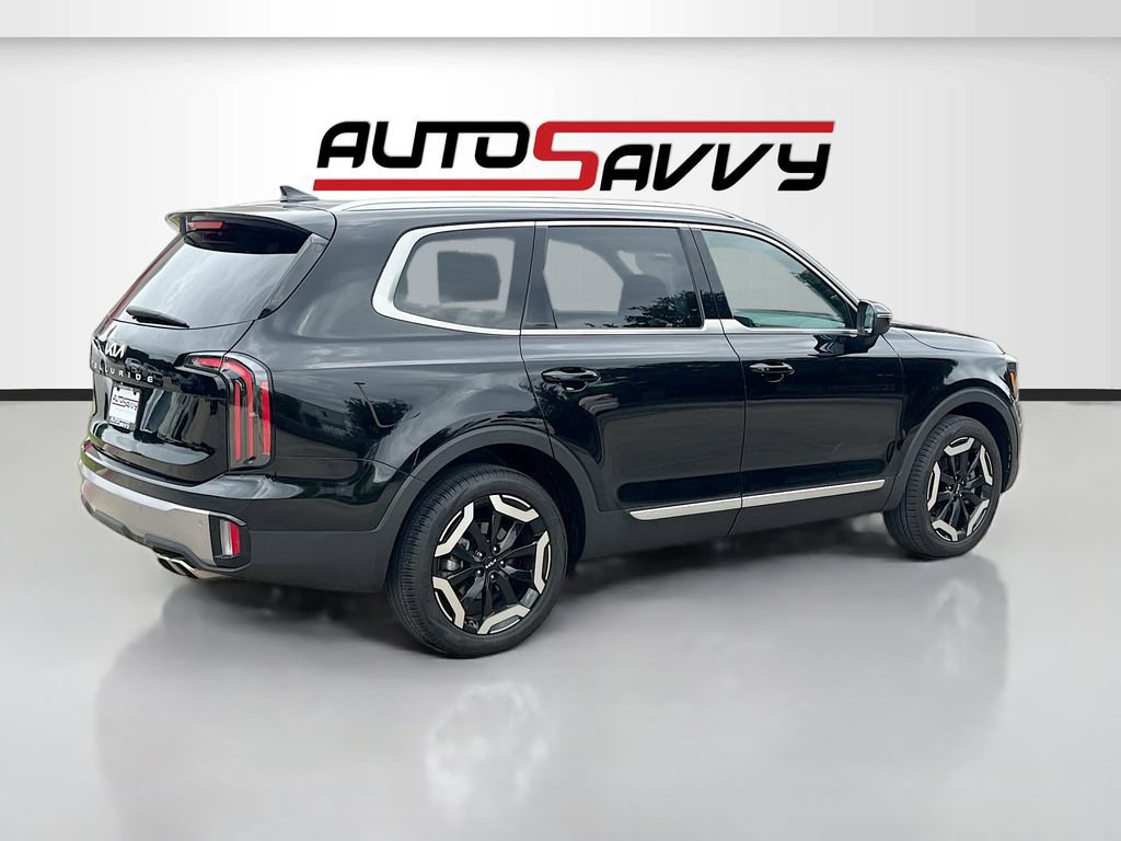 Used 2025 Kia Telluride EX w/ EX Captain's Chair Package FWD image 7