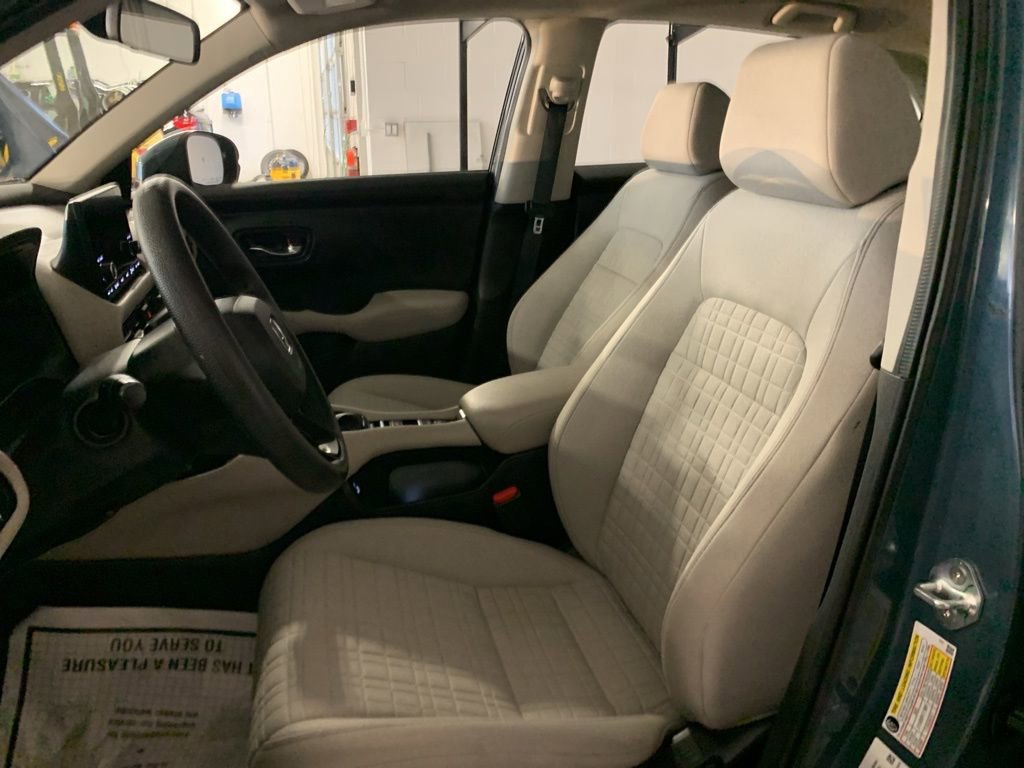 Used 2023 Honda HR-V LX image 14