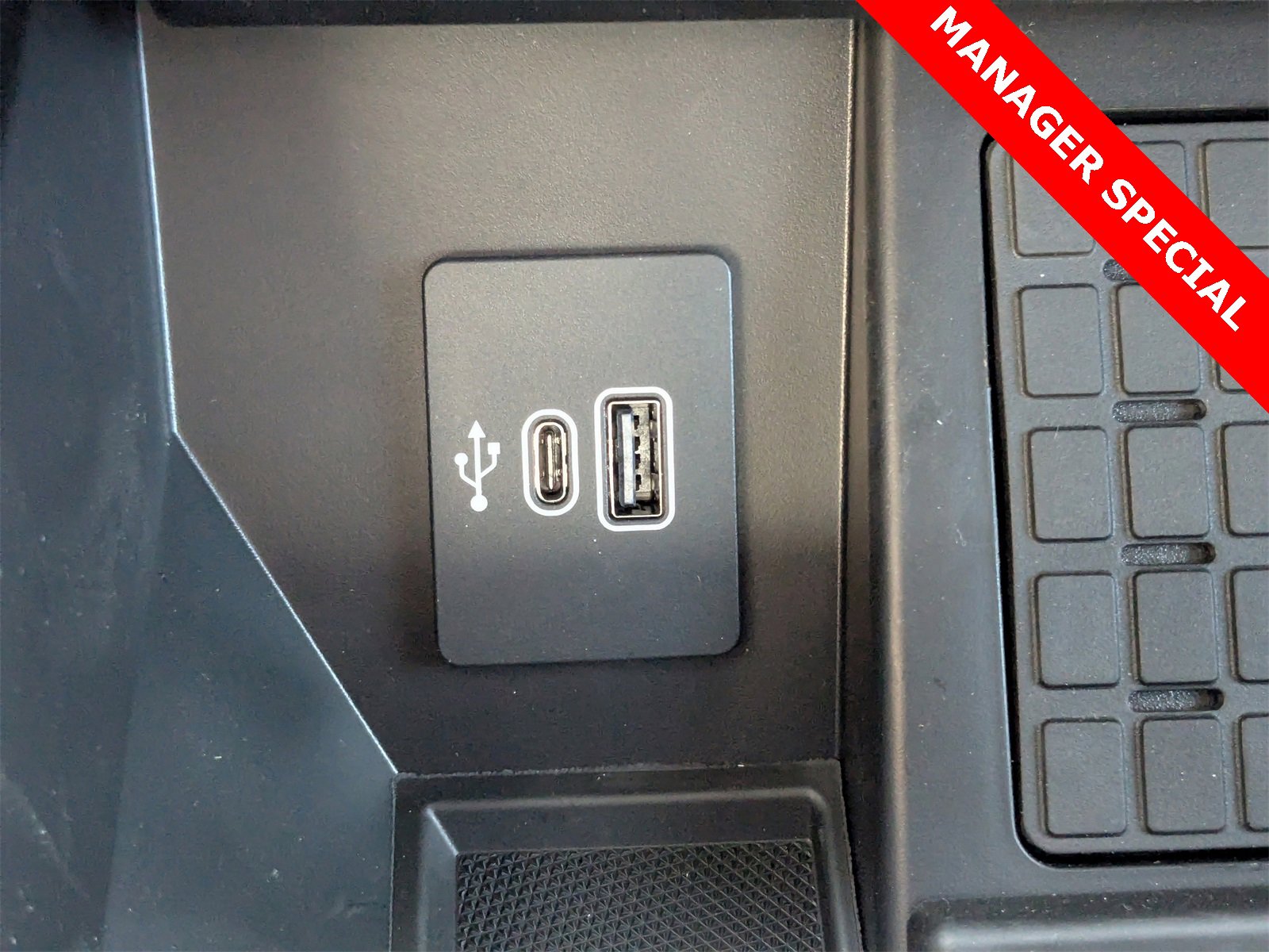 New 2025 Ford F150 Lariat w/ Equipment Group 502A High image 18