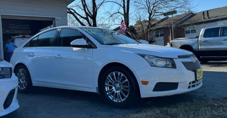 Used 2014 Chevrolet Cruze Eco image 9