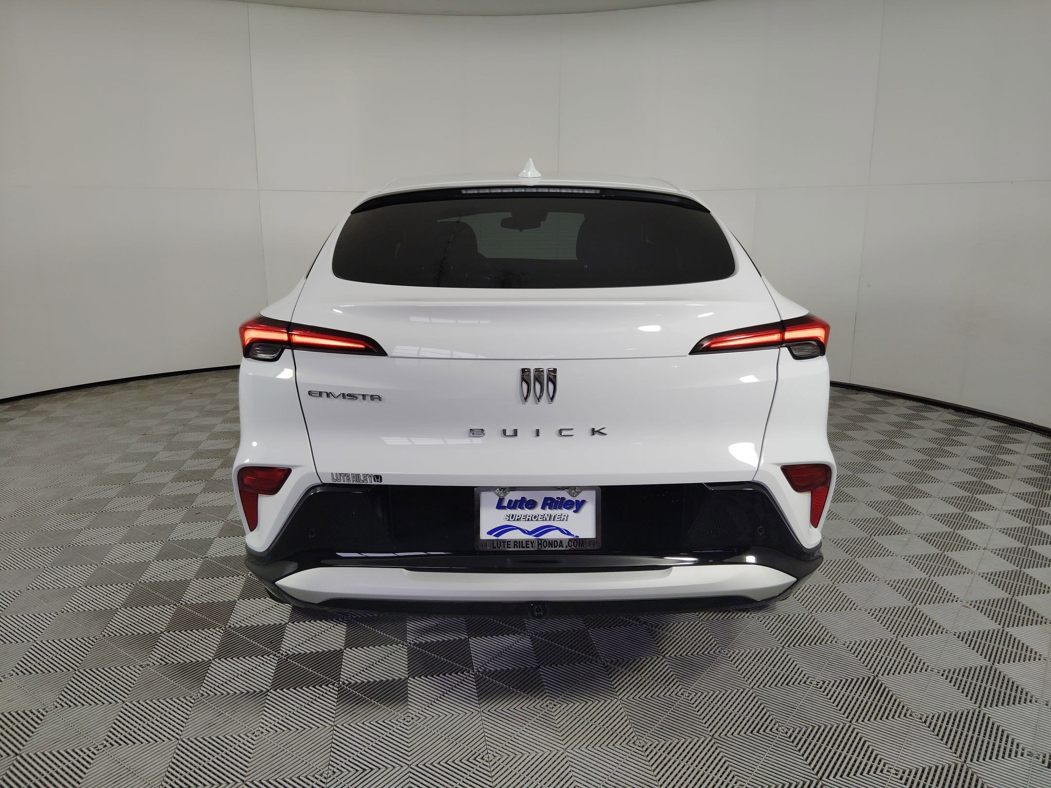 Used 2025 Buick Envista Sport Touring image 10
