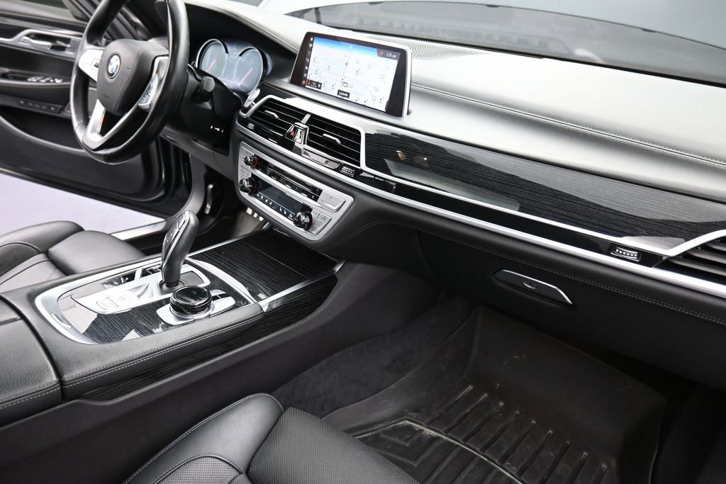 Used 2019 BMW 740i xDrive w/ Executive Package AWD/4WD image 20