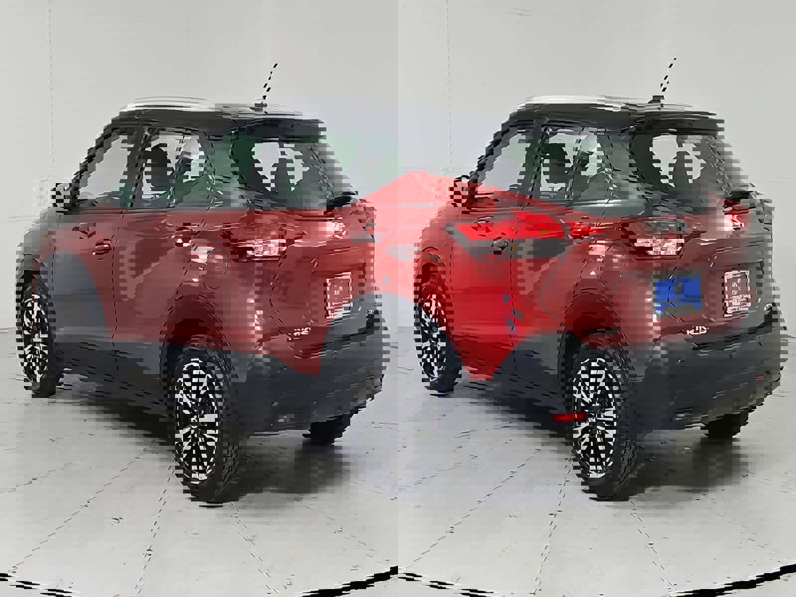 Used 2020 Nissan Kicks SV image 4