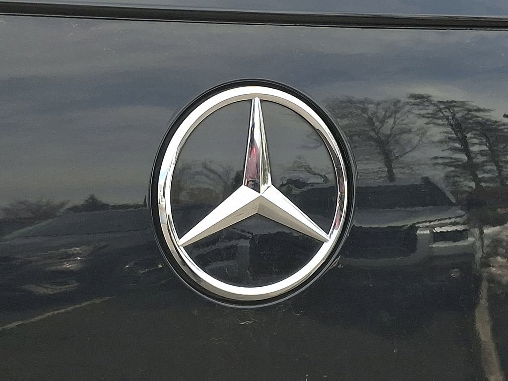 Used 2022 Mercedes-Benz GLC 300 4MATIC Coupe image 30