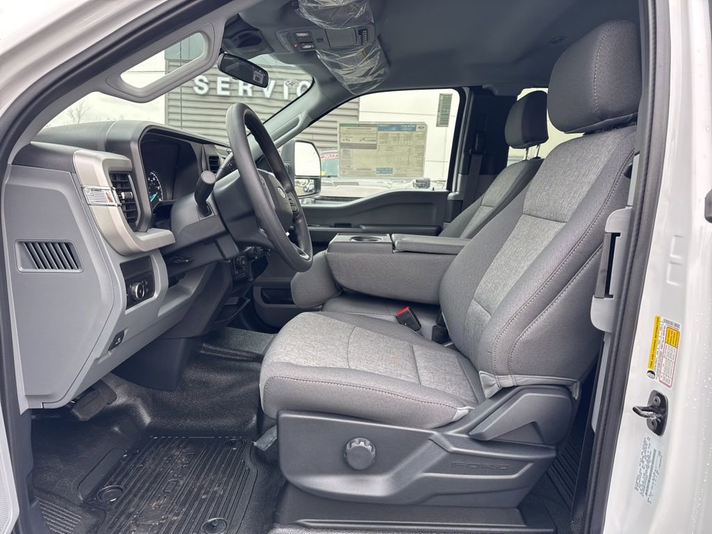 New 2026 Ford F350 XL w/ FX4 Off-Road Package image 10