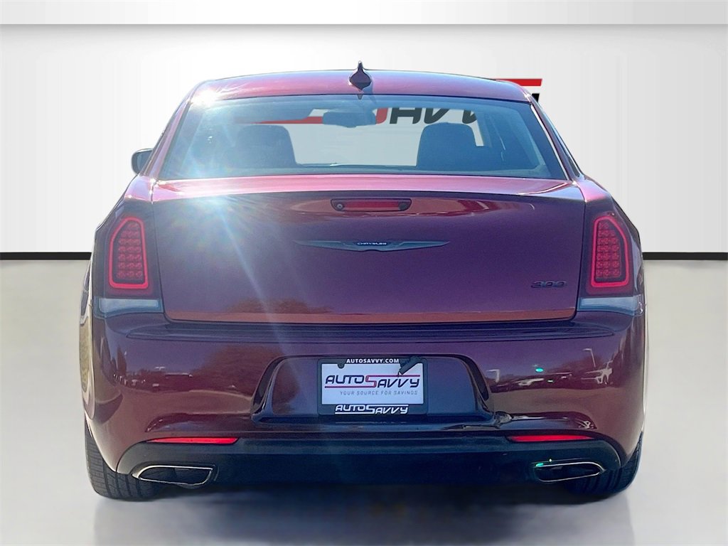 Used 2021 Chrysler 300 Touring w/ Sport Appearance Package image 6