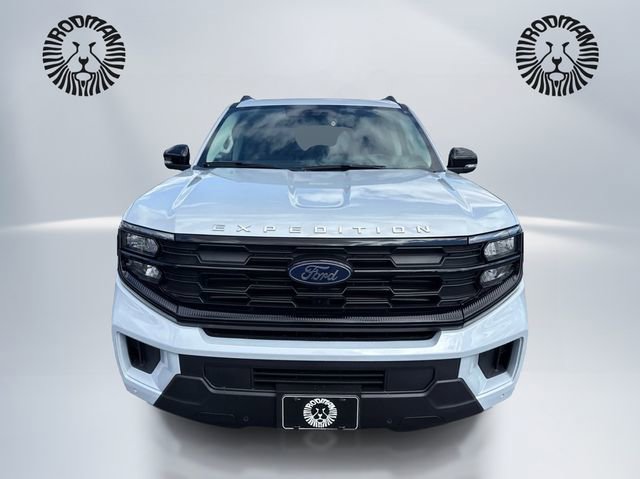 New 2026 Ford Expedition Active image 2